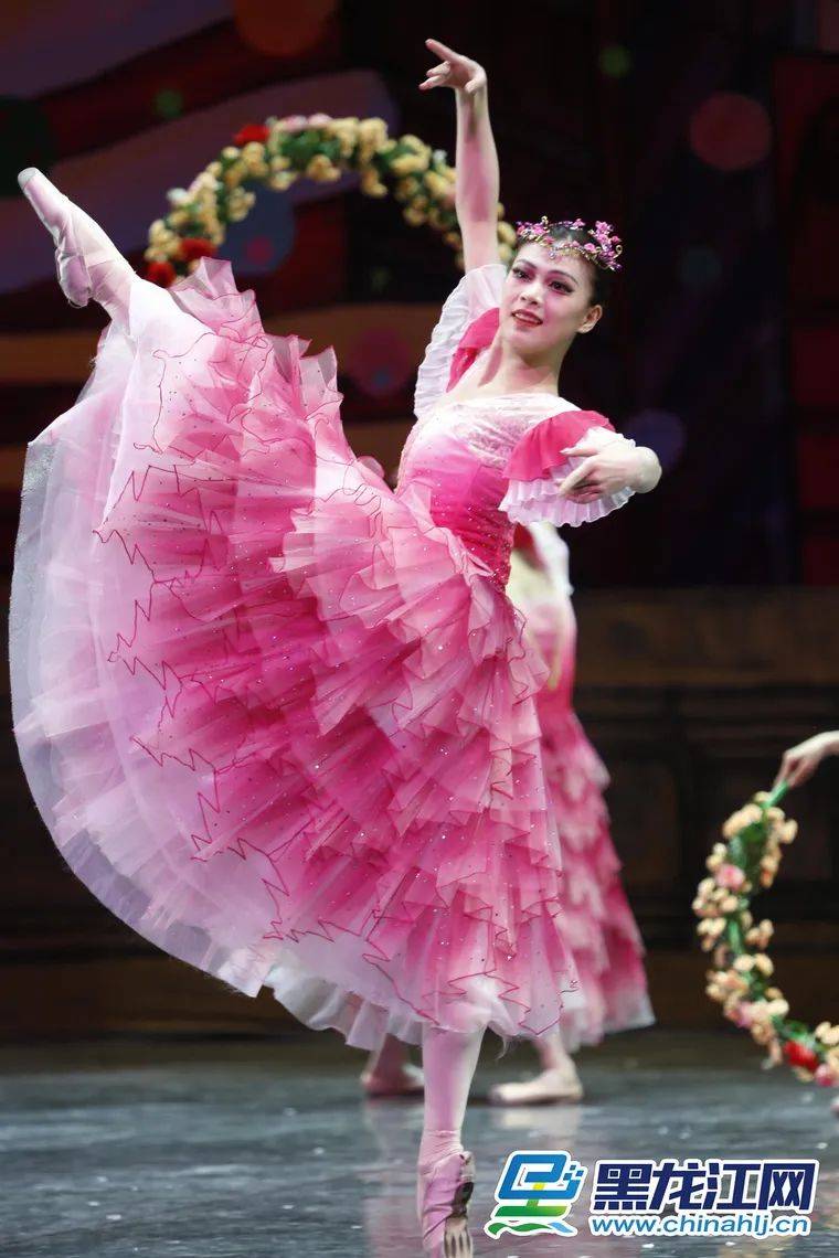 郓城圣诞糖果苹果版
:“哈芭”梦幻芭蕾舞剧全新版《胡桃夹子》完美首演-第13张图片-太平洋在线下载